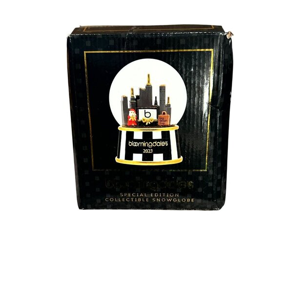 Bloomingdale's Limited Edition 2023 Musical Snow Globe - Picture 2 of 3
